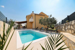 MY DALMATIA - Holiday home Nekic with private swimming pool and sea view